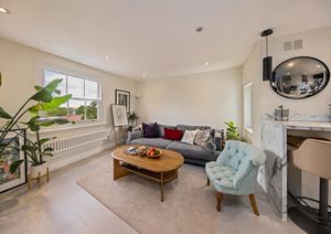 Living Room- click for photo gallery